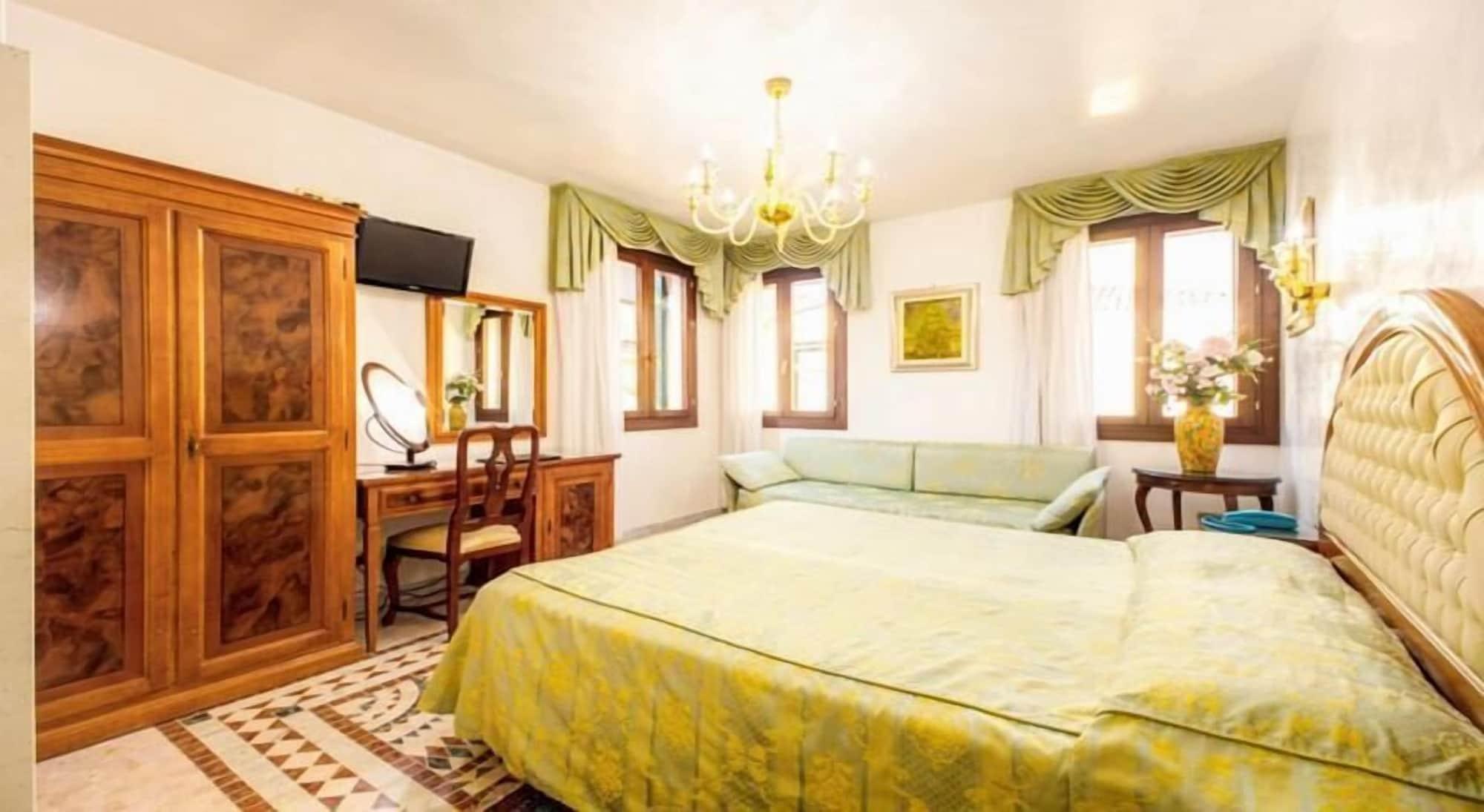 Antica Casa Carettoni 3* Venetië