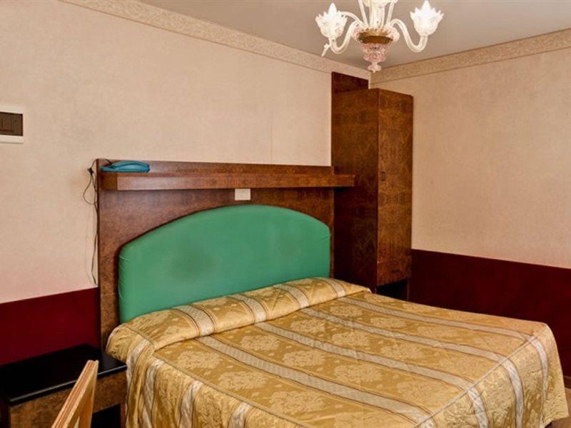 Hotel Antica Casa Carettoni Venetië