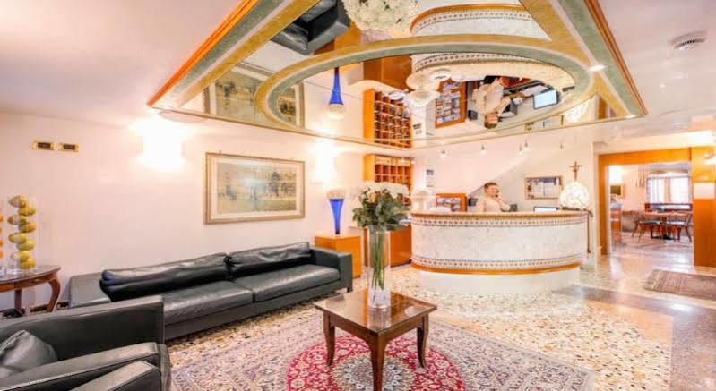Antica Casa Carettoni 3* Venetië